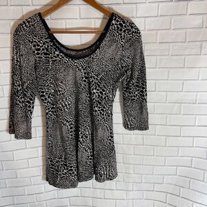 Salaam Black/White Print Scoop Neck 3/4 Sleeve Top